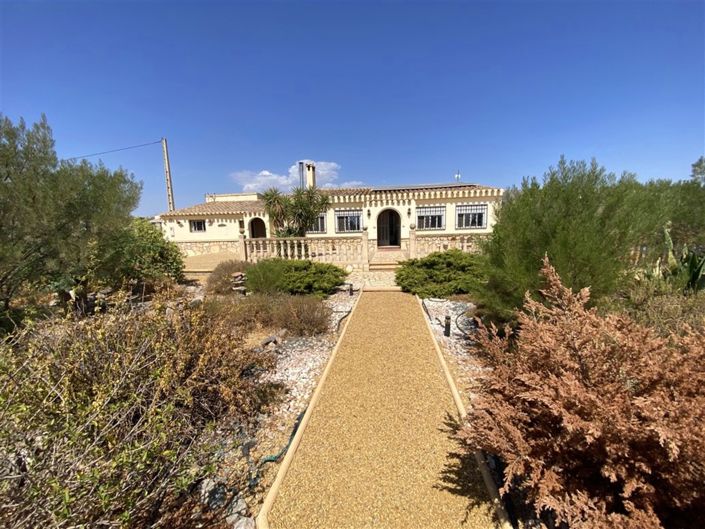 Image No.5-3 Bed Property for sale