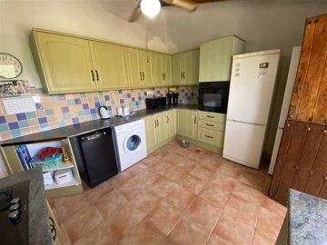 vh2817-country-house-for-sale-in-huercal-over