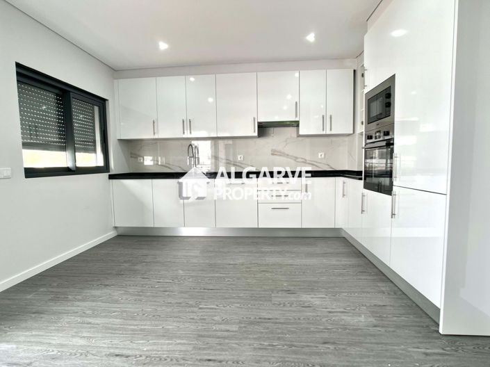 Image No.2-3 Bed Apartment for sale