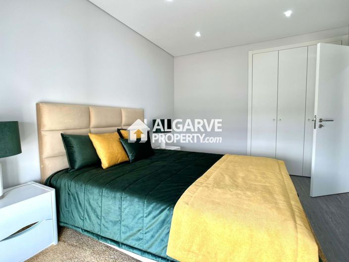 Image No.29-3 Bed Apartment for sale
