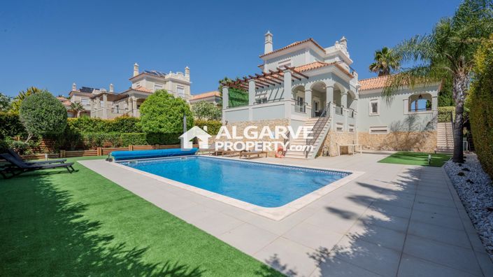Image No.8-4 Bed Villa for sale