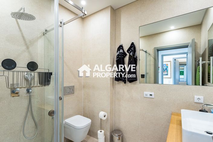 Image No.24-2 Bed Apartment for sale
