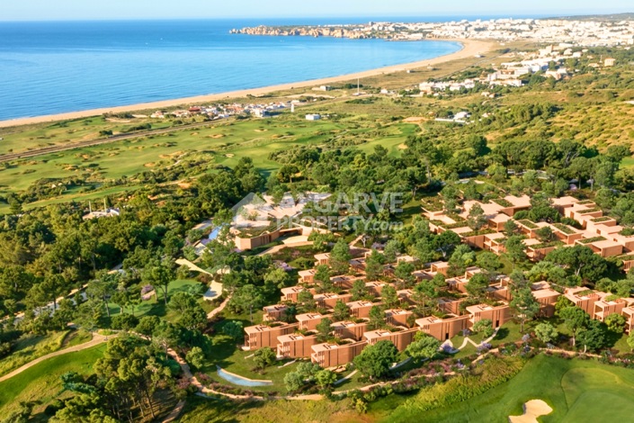 Luxury T1+1 Duplex Sea View and Golf Apartment in Lagos Algarve: Turnkey Living
