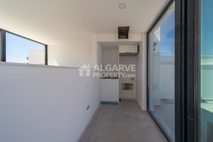 Image No.31-3 Bed Villa for sale