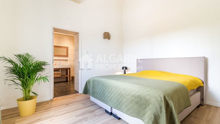 Image No.5-4 Bed Villa for sale