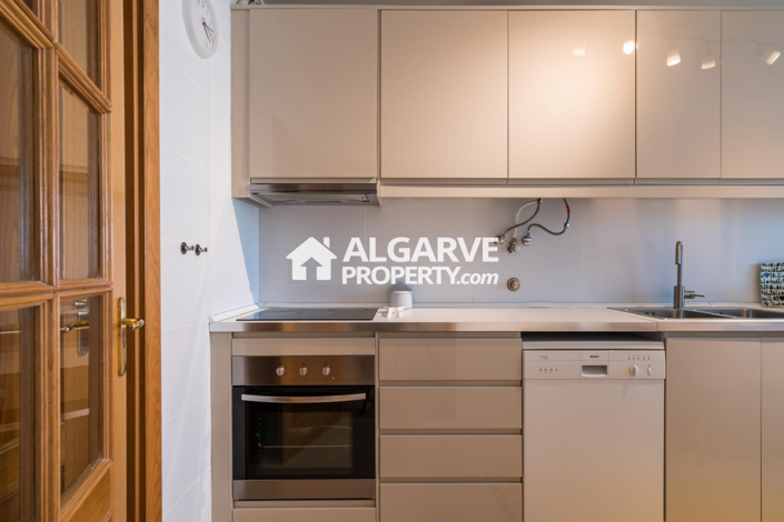 Image No.14-3 Bed Apartment for sale