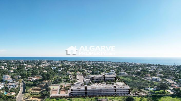 Spacious 2-Bedroom Apartments with Garden & Pool Views, Carvoeiro