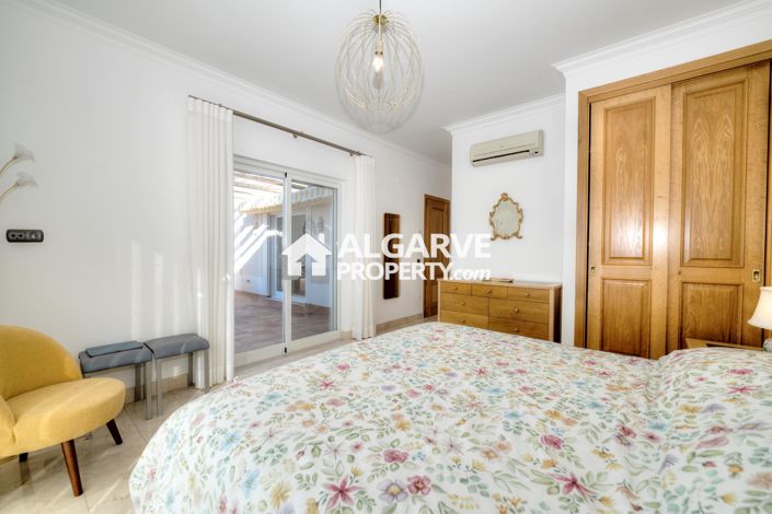 Image No.13-3 Bed Villa for sale