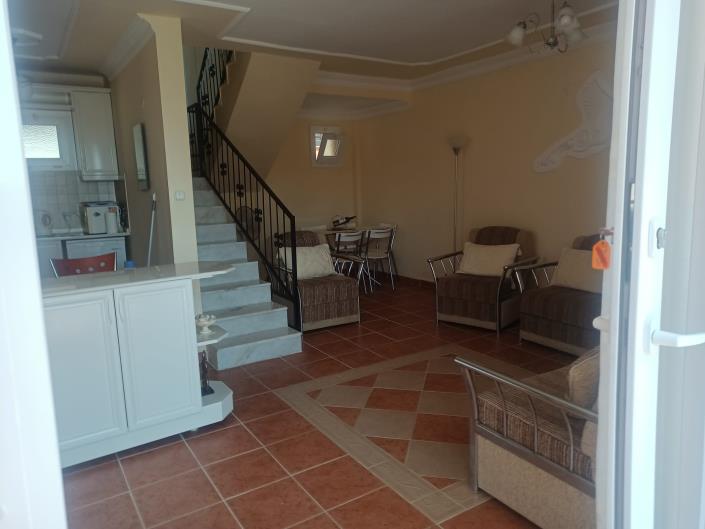 Image No.12-4 Bed House for sale