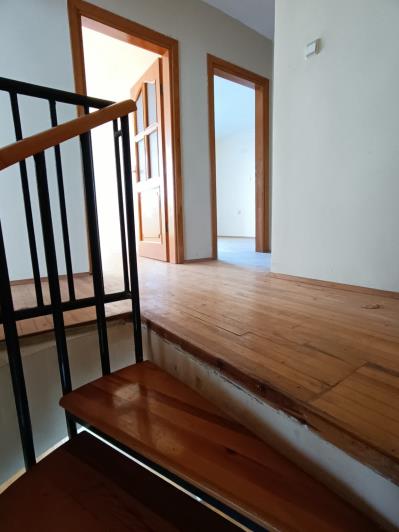 Image No.9-3 Bed Apartment for sale