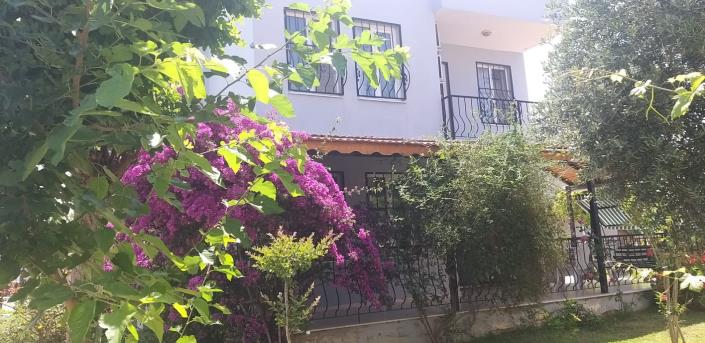 Image No.15-3 Bed House for sale