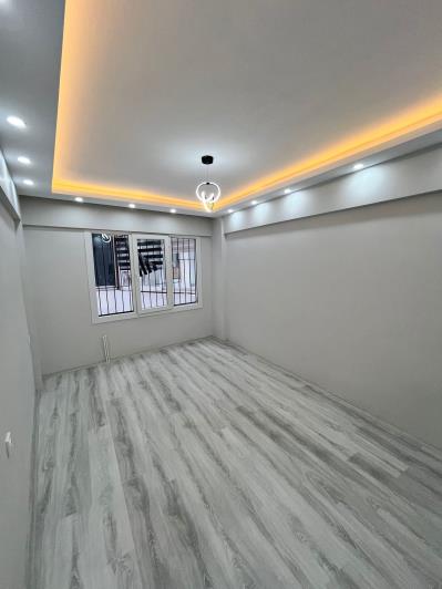 Image No.10-3 Bed Apartment for sale