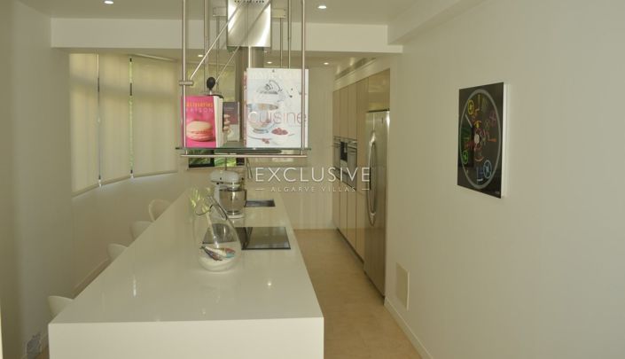 Image No.6-4 Bed Villa for sale