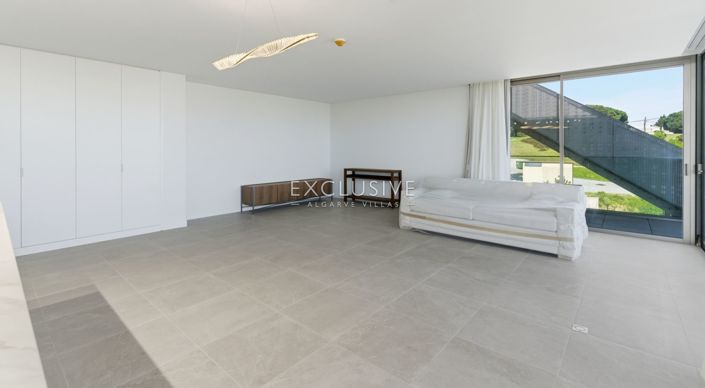 Image No.14-3 Bed Apartment for sale