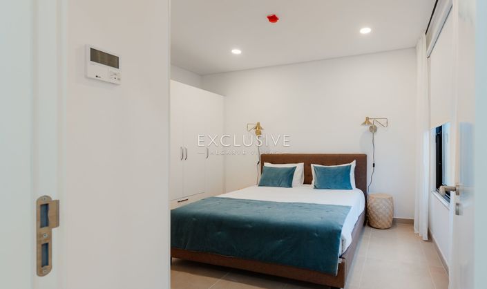 Image No.23-2 Bed Apartment for sale