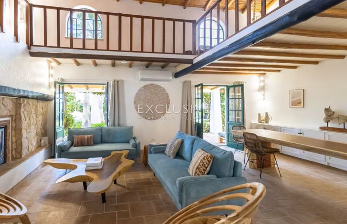 Image No.11-6 Bed Villa for sale