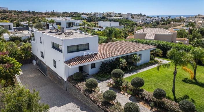 Image No.29-4 Bed Villa for sale