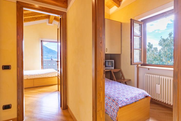 Image No.9-2 Bed Semi-Detached for sale