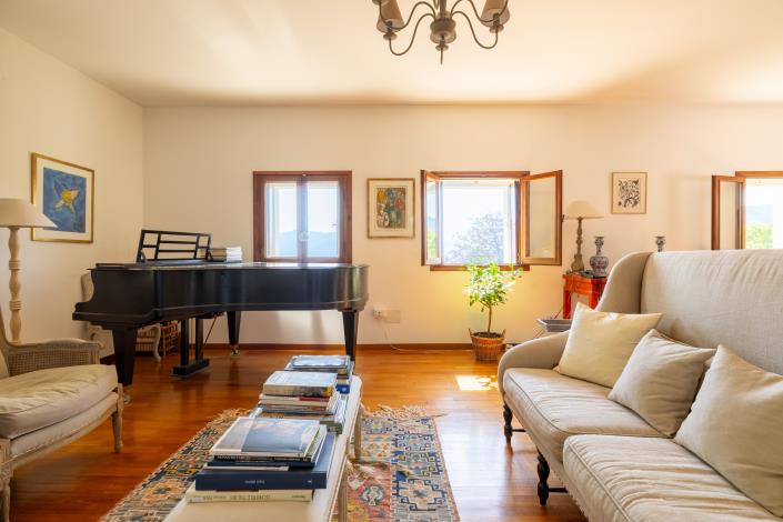 Image No.13-3 Bed Apartment for sale