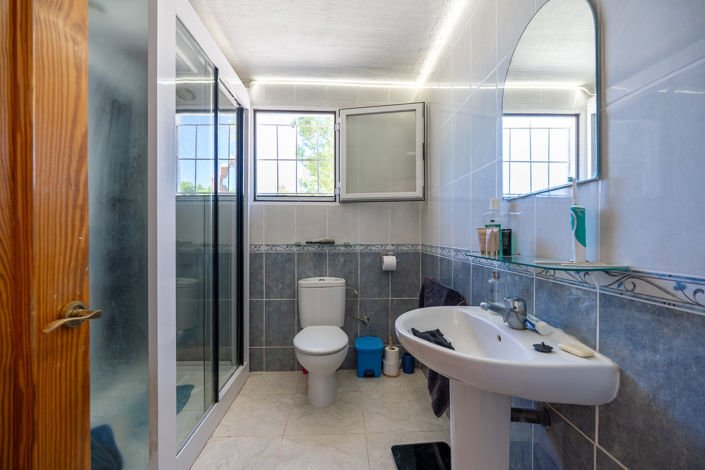 Image No.30-5 Bed Villa for sale