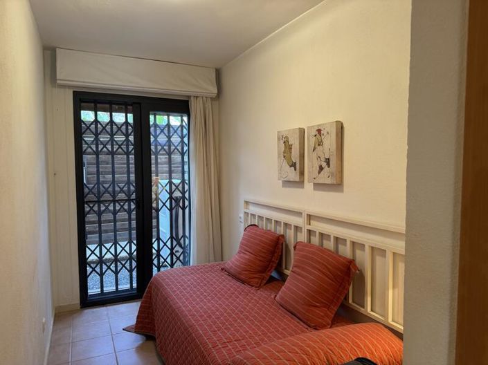Image No.25-3 Bed Apartment for sale