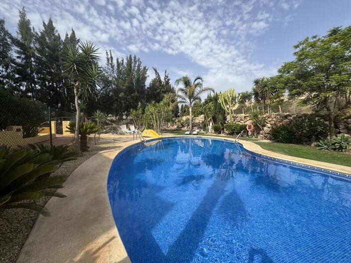 Image No.4-3 Bed Townhouse for sale