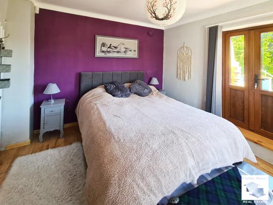 Image No.18-3 Bed House for sale