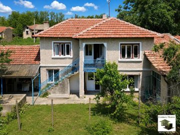 1 - Polski Trambesh, House