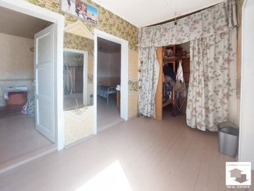 large1782471104