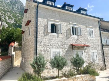 1 - Kotor, Villa