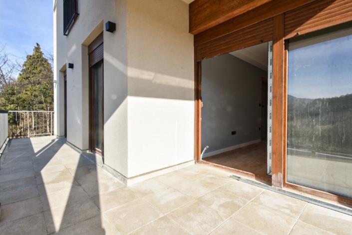 Image No.4-House for sale