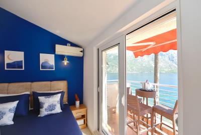 Comfortable-two-bedroom-apartment-on-the-waterfront-in-Stoliv--Kotor--13829--1-