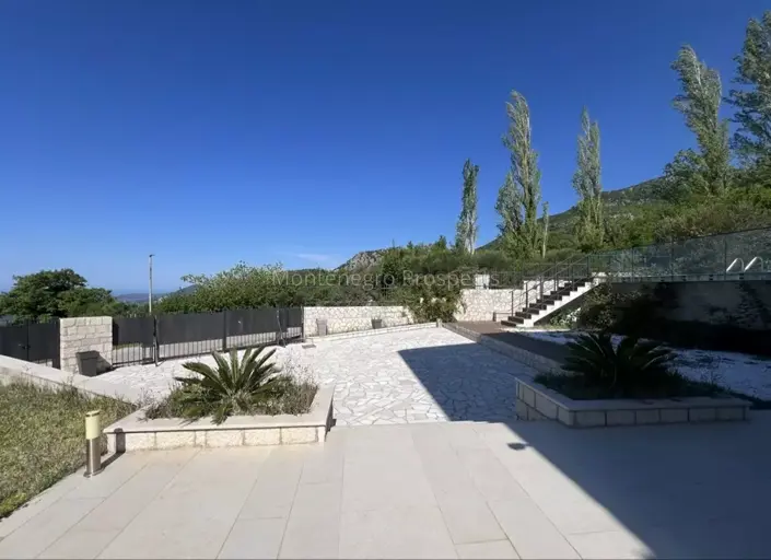 Image No.15-6 Bed Villa for sale