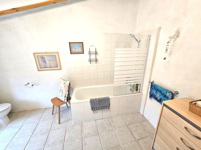 Image No.4-6 Bed Property for sale