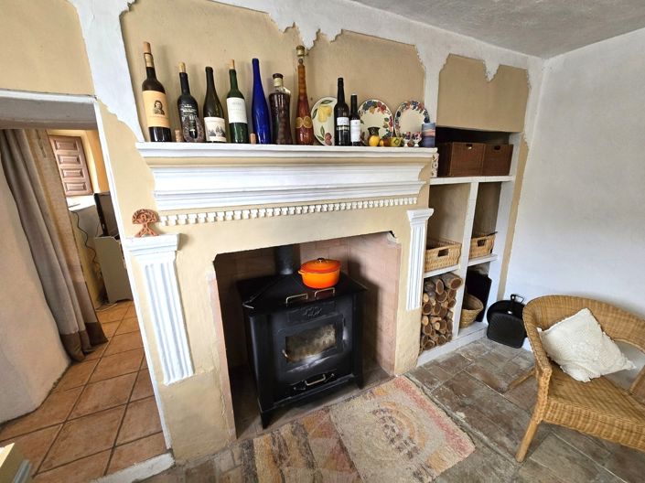 Image No.6-6 Bed Property for sale