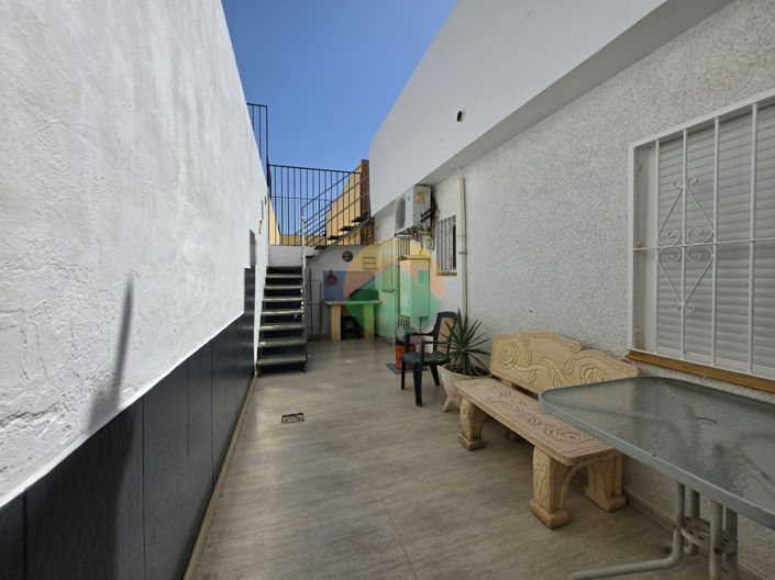Image No.20-2 Bed House for sale