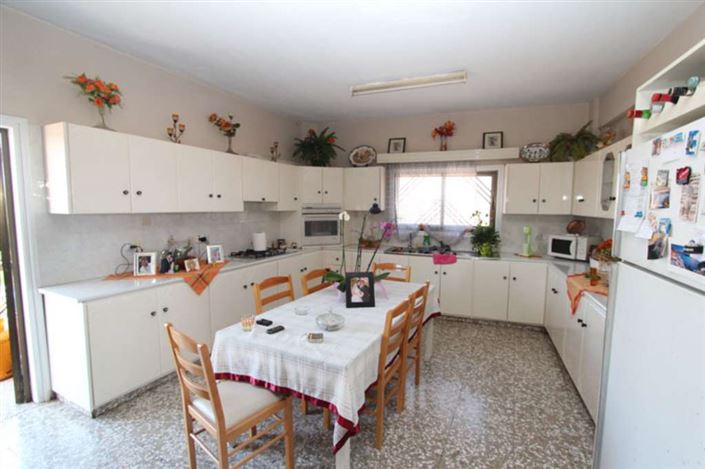 Image No.3-3 Bed Apartment for sale