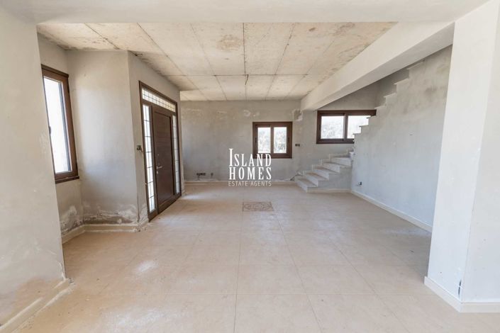Image No.15-4 Bed Villa / Detached for sale