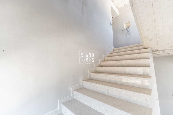 Image No.19-4 Bed Villa / Detached for sale