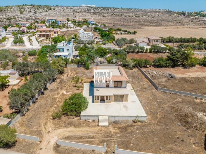 Image No.10-4 Bed Villa / Detached for sale