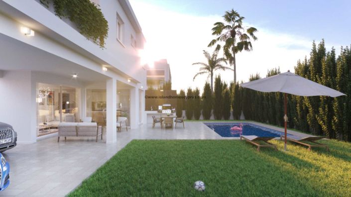 Image No.7-4 Bed Villa / Detached for sale