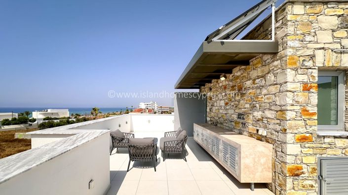 Image No.32-4 Bed Villa / Detached for sale