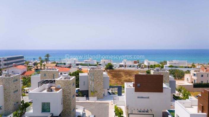 Image No.9-4 Bed Villa / Detached for sale