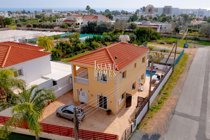 Image No.4-3 Bed Villa / Detached for sale