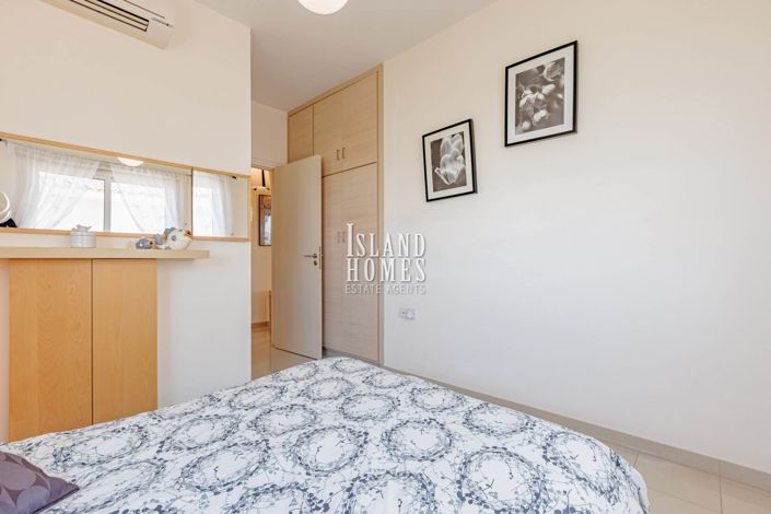 Image No.18-3 Bed Semi-Detached for sale
