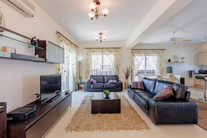 Image No.3-3 Bed Semi-Detached for sale