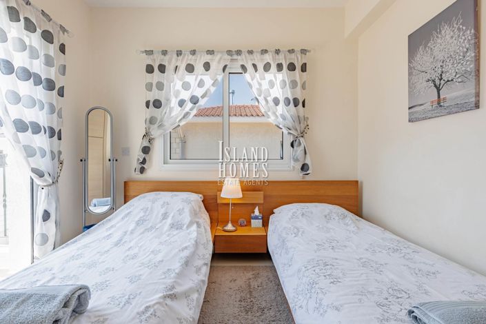 Image No.22-3 Bed Semi-Detached for sale