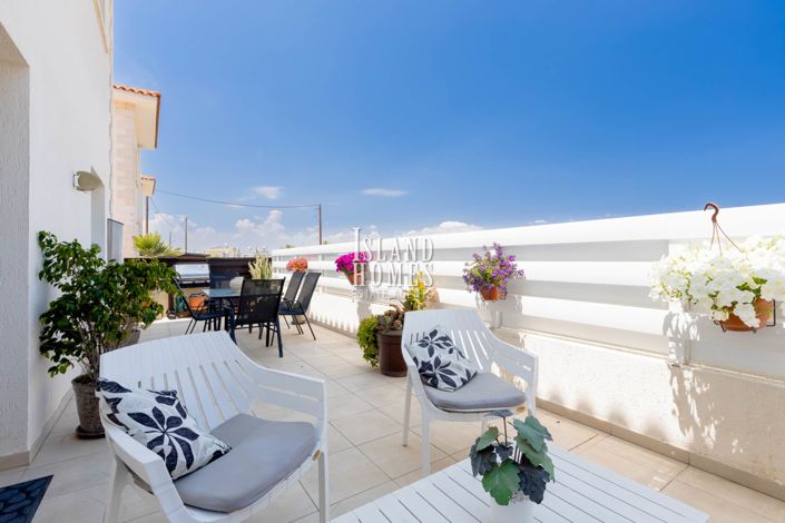 Image No.8-3 Bed Semi-Detached for sale