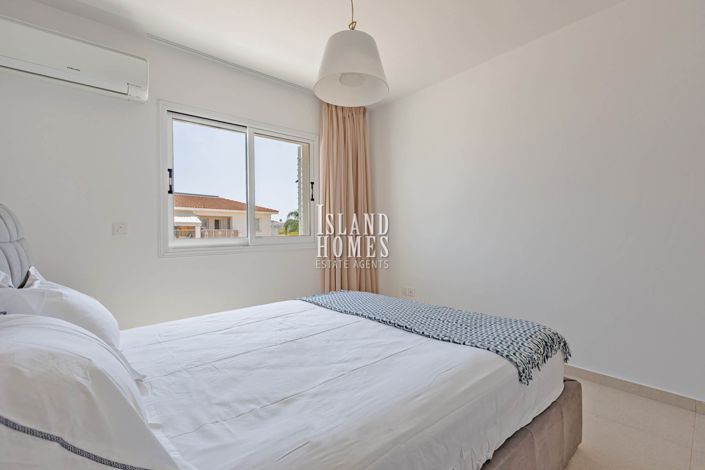 Image No.20-2 Bed Apartment for sale