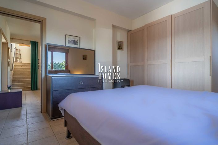 Image No.19-3 Bed Villa / Detached for sale